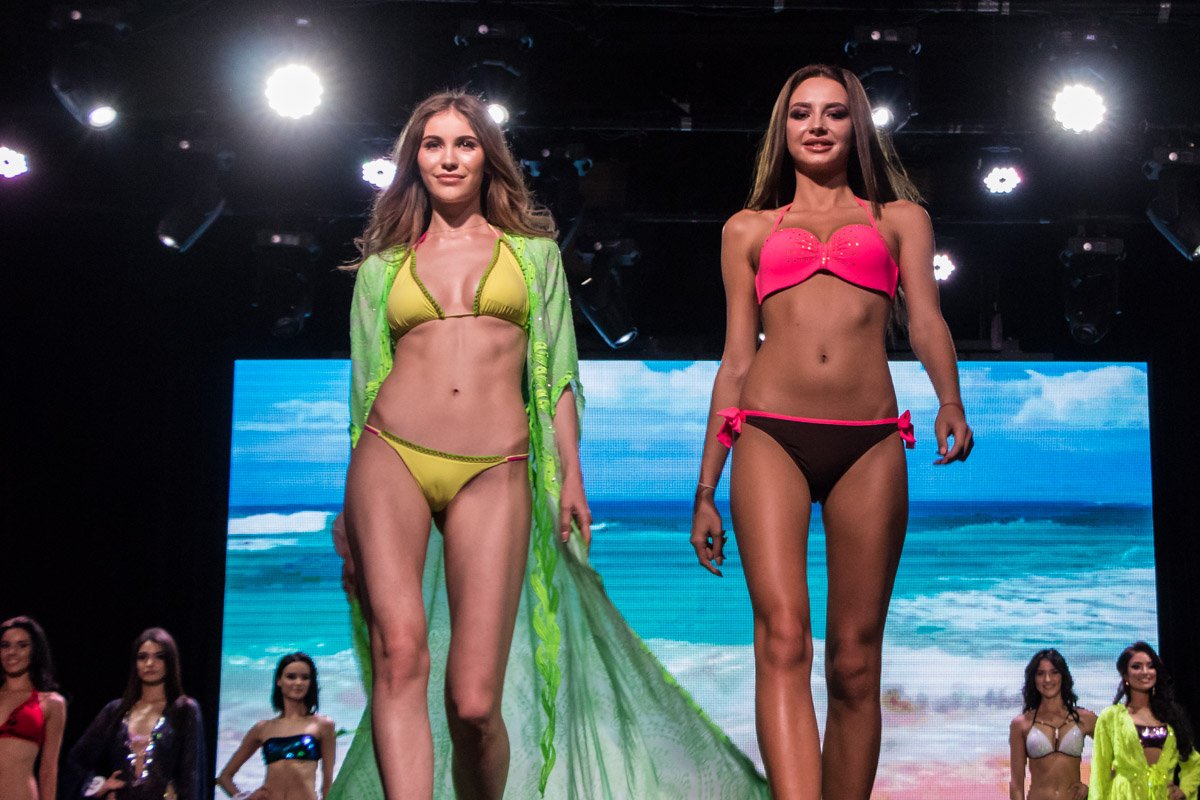 Конкурс купальников Конкурс купальников