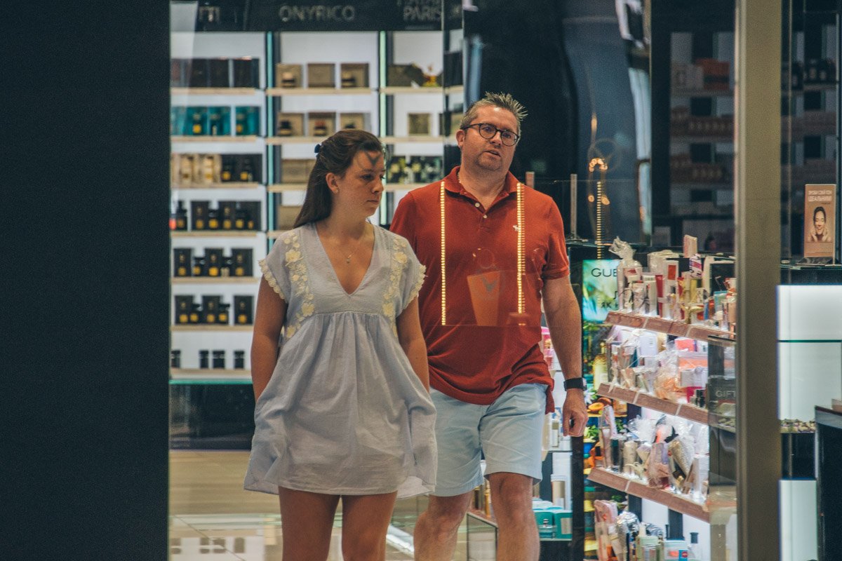 Зато в магазине пусто и нет очередей