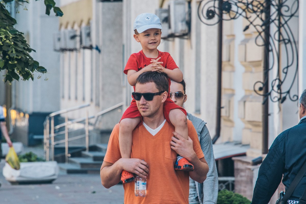 Пап, за кого болеешь? - Сынок, я смотрю только хоккей