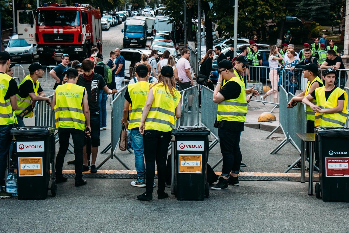 Проверка с металлоискателями