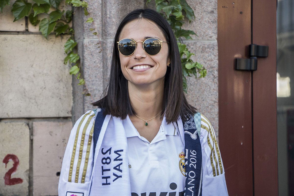 Ты моих глаз не увидишь, а значит, и мысли не прочтешь