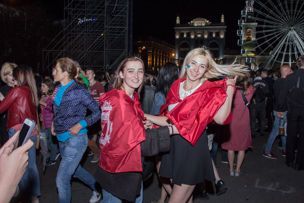 Сразу видно, кто за кого