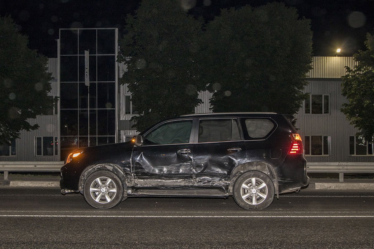 Водитель Lexus двигался в сторону Киева в средней полосе Водитель Lexus двигался в сторону Киева в средней полосе