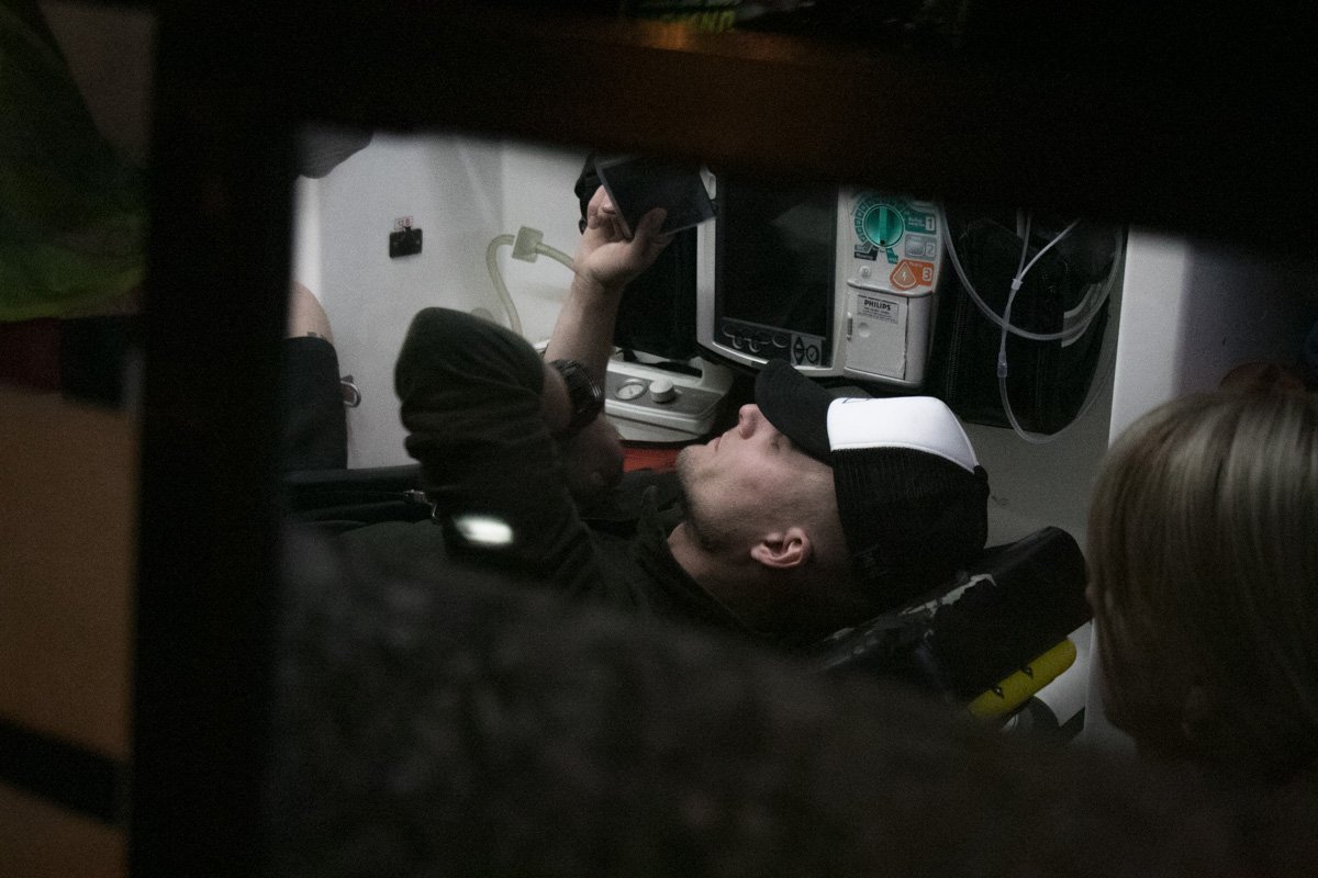 Пострадавшего мужчину госпитализировали в больницу