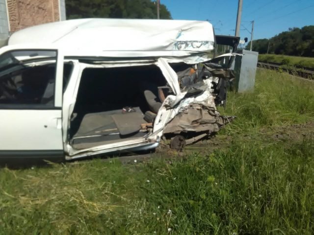 В ДТП погибла женщина - пассажир авто, а двое детей - госпитализированы В ДТП погибла женщина - пассажир авто, а двое детей - госпитализированы