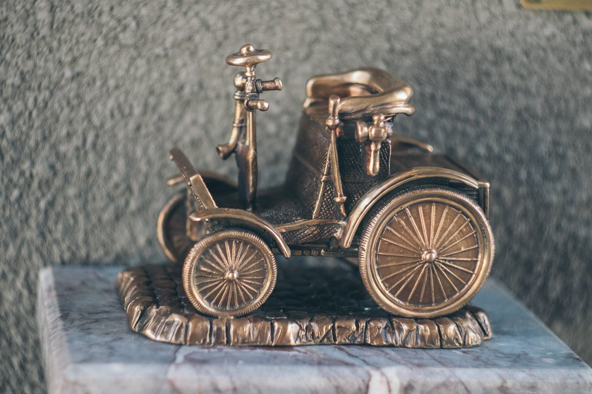 Самоходный экипаж впервые проехал по Киеву в 1897 году