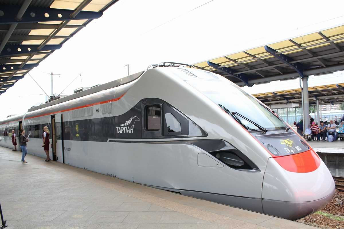 «Укрзалізниця» запустит летом дополнительные поезда в Одессу «Укрзалізниця» запустит летом дополнительные поезда в Одессу