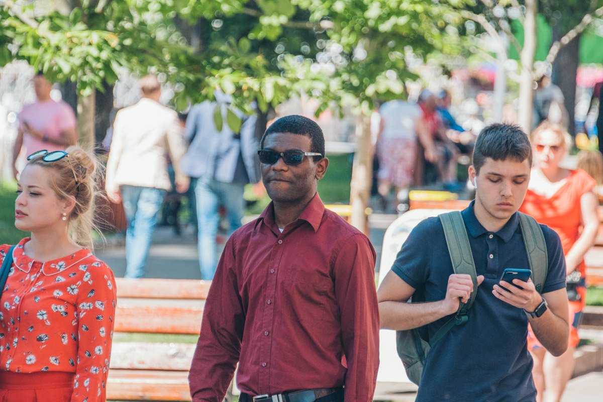 Приехал в Киев, засмотрелся на местных красоток и забыл, кто и откуда я Приехал в Киев, засмотрелся на местных красоток и забыл, кто и откуда я