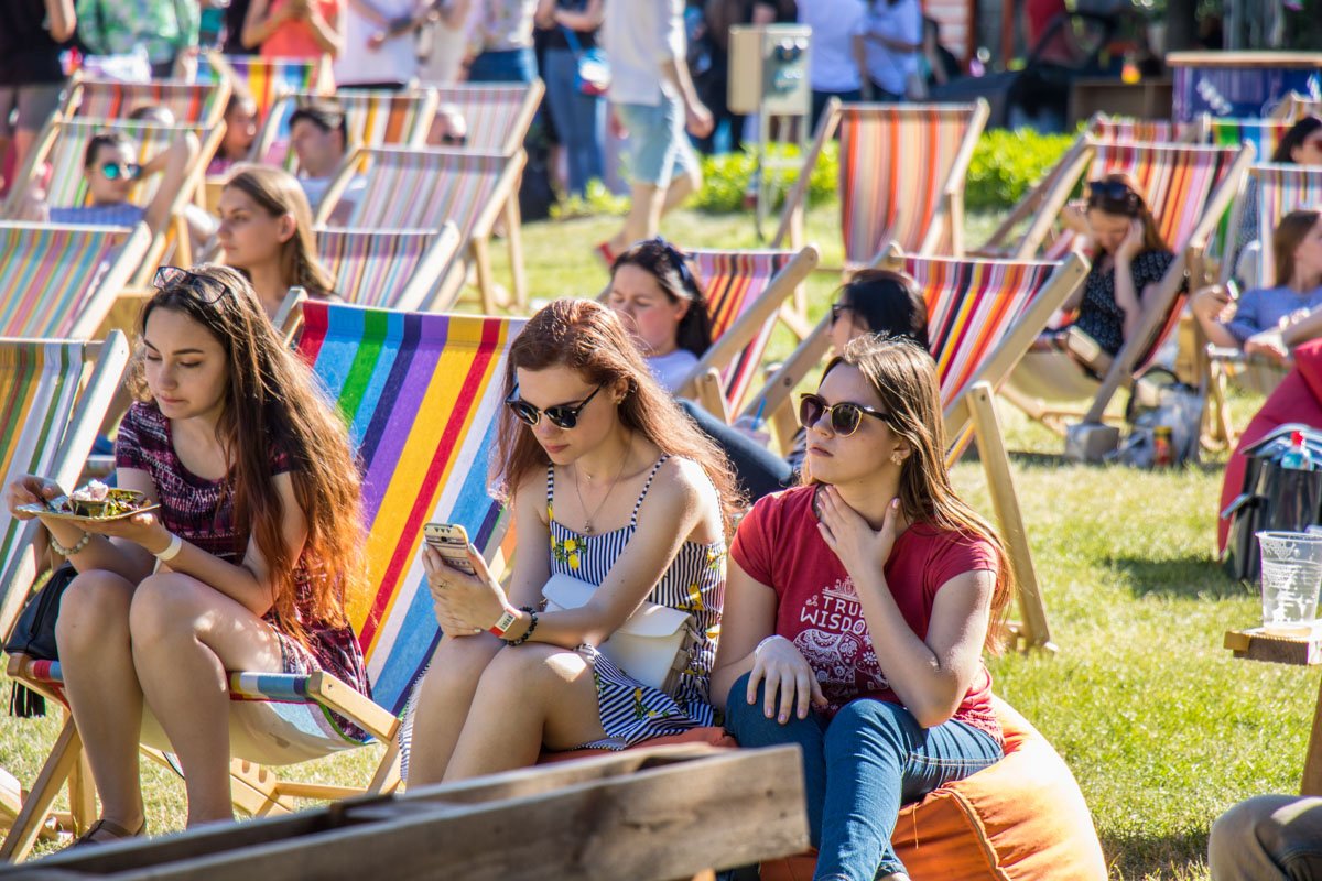 И классика Арт-завода Платформа - зеленка И классика Арт-завода Платформа - зеленка