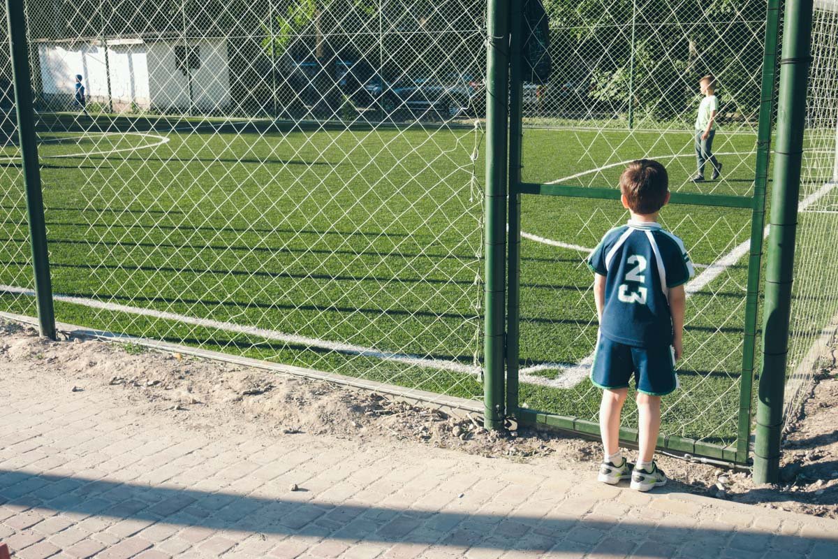 В парке обустроили спортплощадку