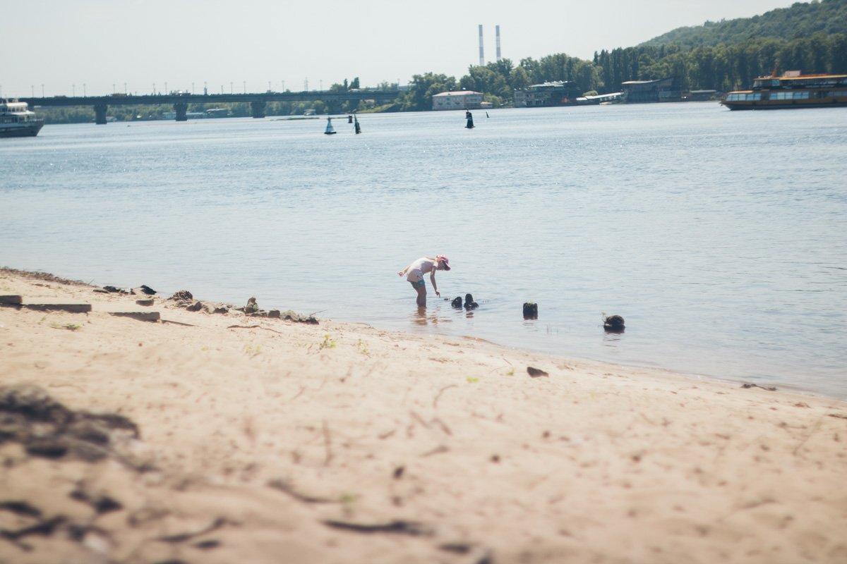 Первым Информатор сходил посмотреть на пляж "Предмостная Слободка" на Гидропарке