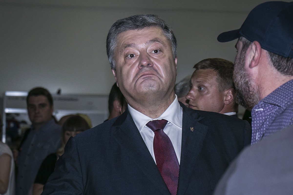 Гарант в поисках новой книги в семейную библиотеку Гарант в поисках новой книги в семейную библиотеку