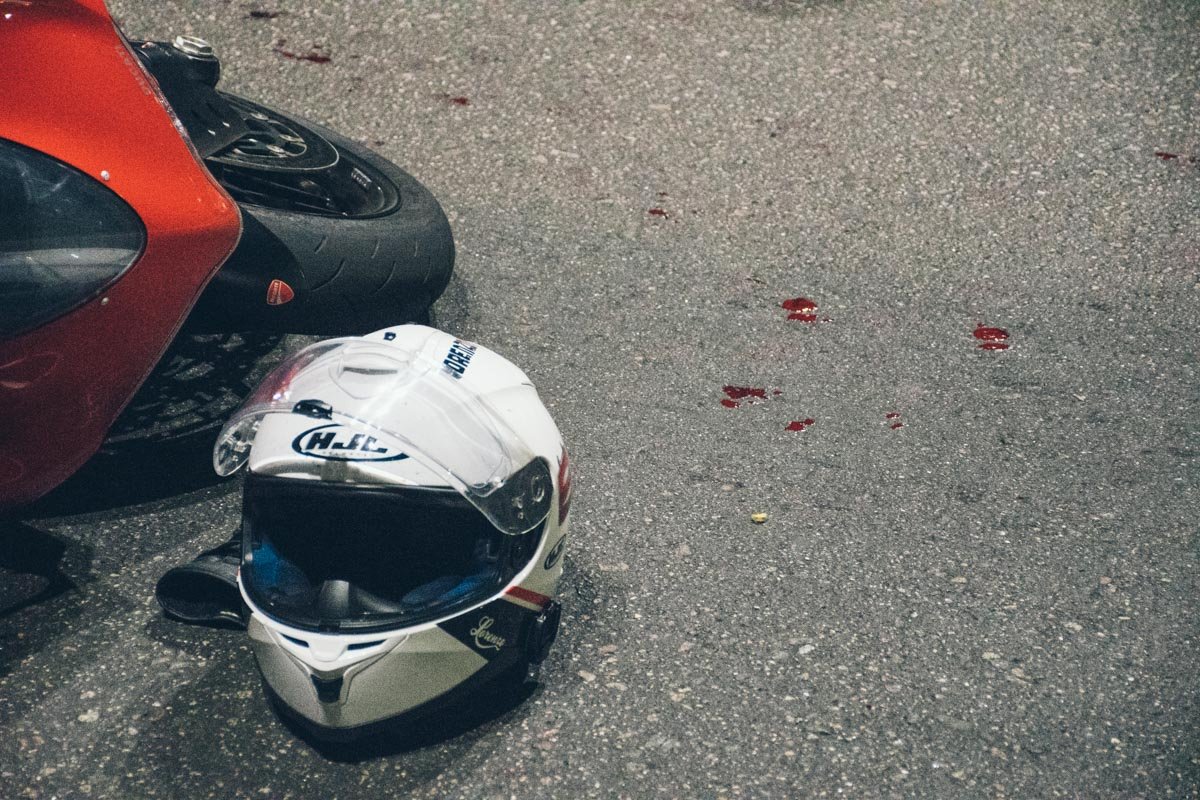 Мотоциклиста госпитализировали с травмами