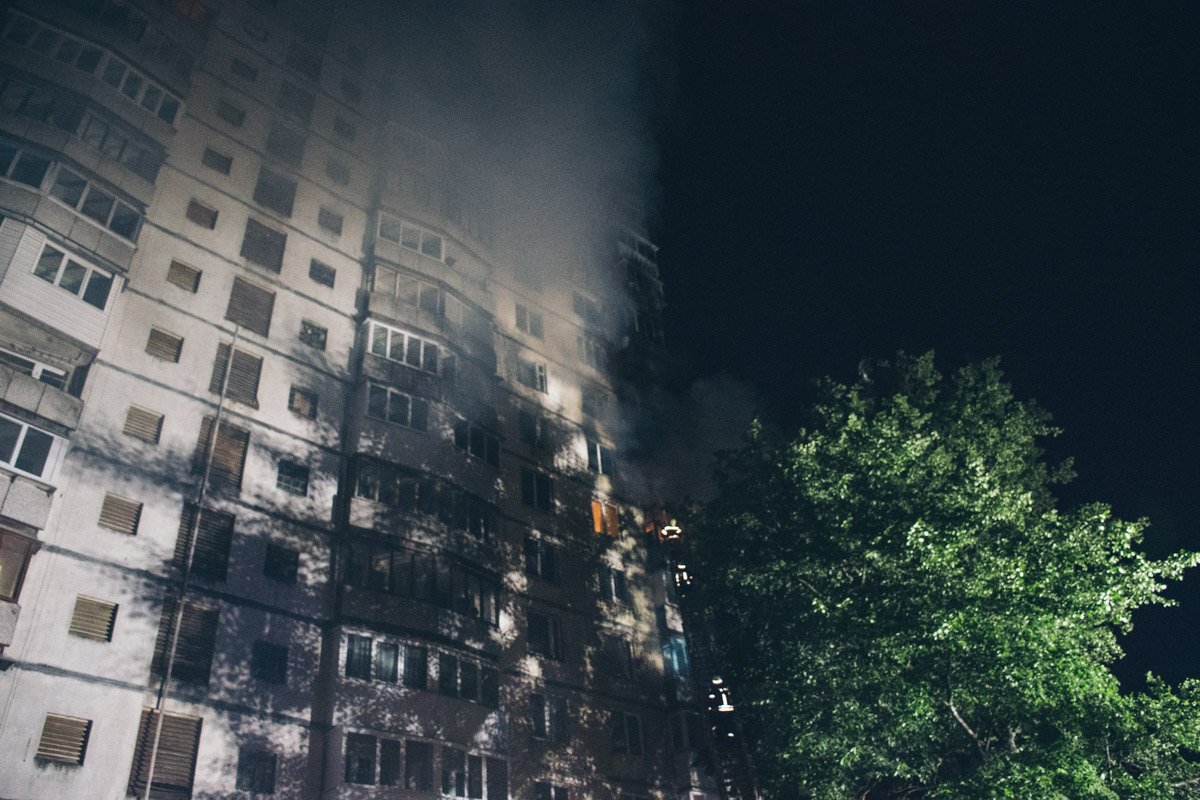 На бульваре Кольцова, 18А произошел пожар