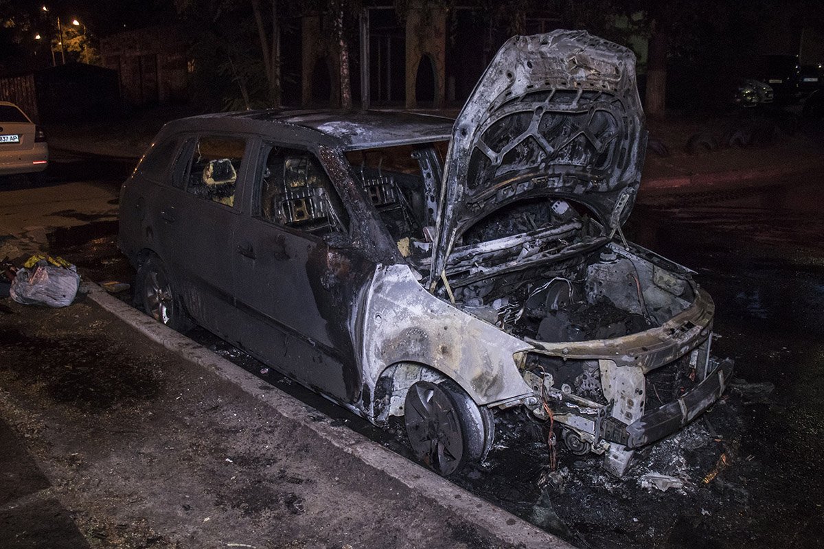 Skoda загорелась около 03:20 Skoda загорелась около 03:20