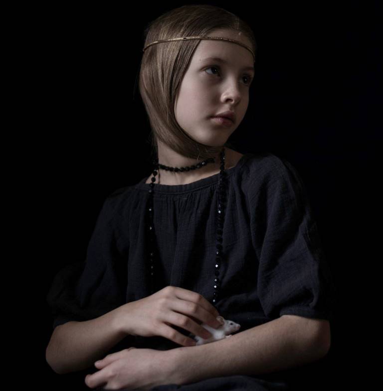 Талантливый фотограф и художник Фифи Бристош приглашает на свою новую выставку «Ermine» Талантливый фотограф и художник Фифи Бристош приглашает на свою новую выставку «Ermine»