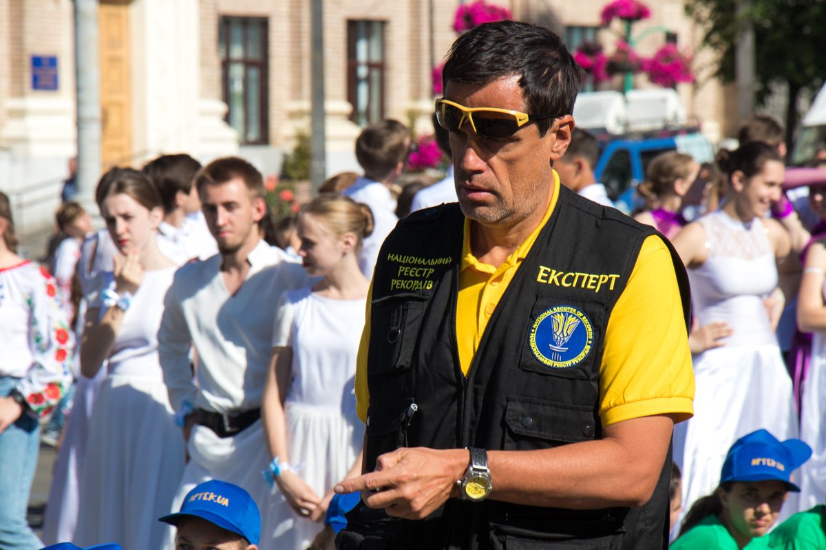 Виталий Зорин - представитель Книги рекордов Украины 