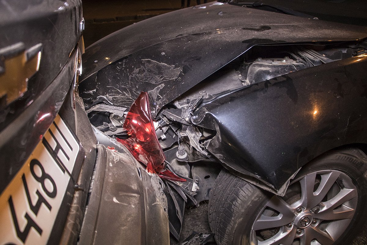 Машины получили незначительные повреждения 