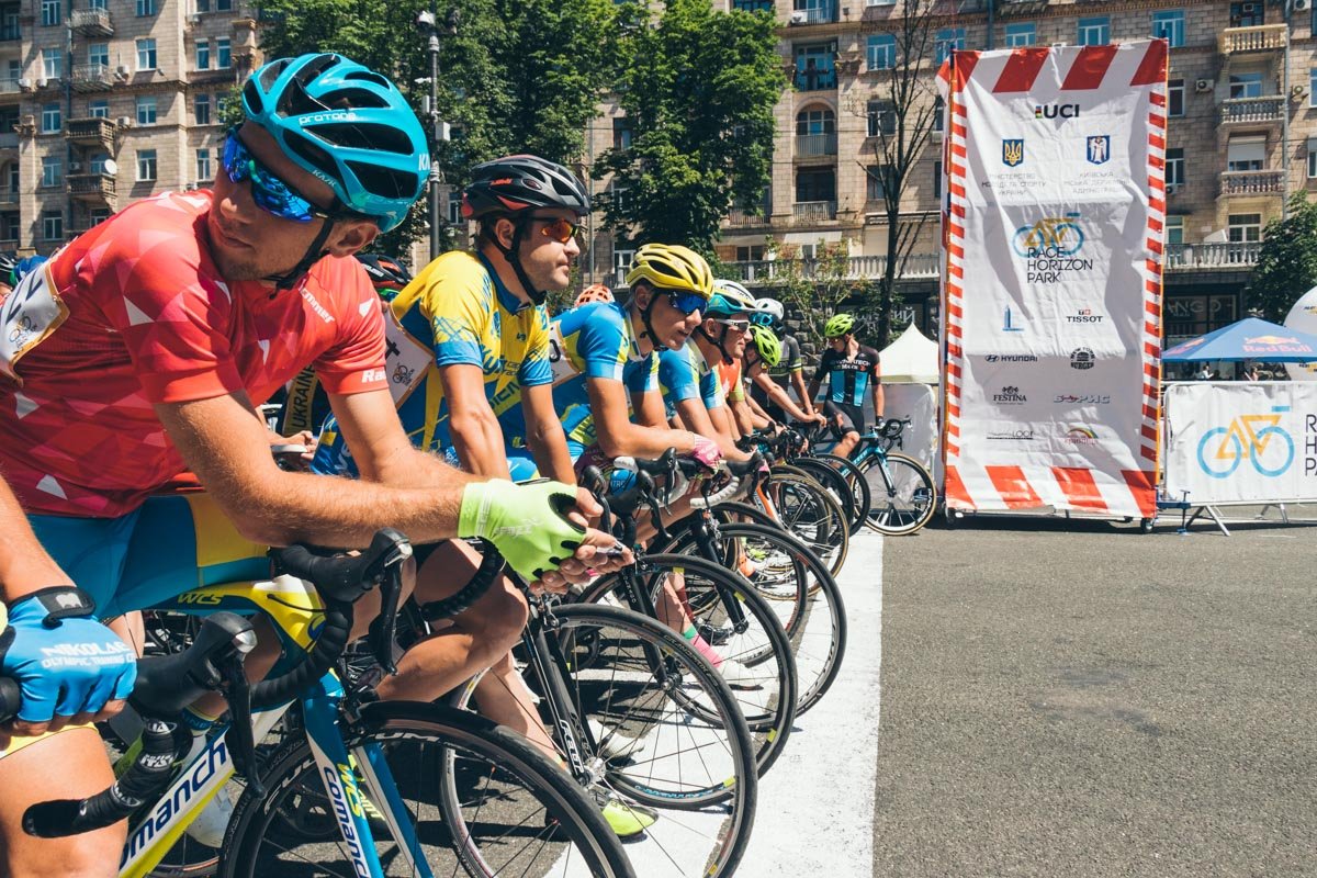 Дороги для общественного транспорта были перекрыты по маршруту велогонки