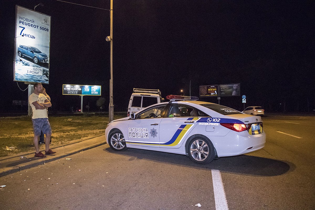 На месте работала патрульная полиция 