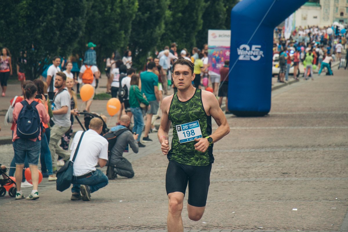 Информатор, с дороги!