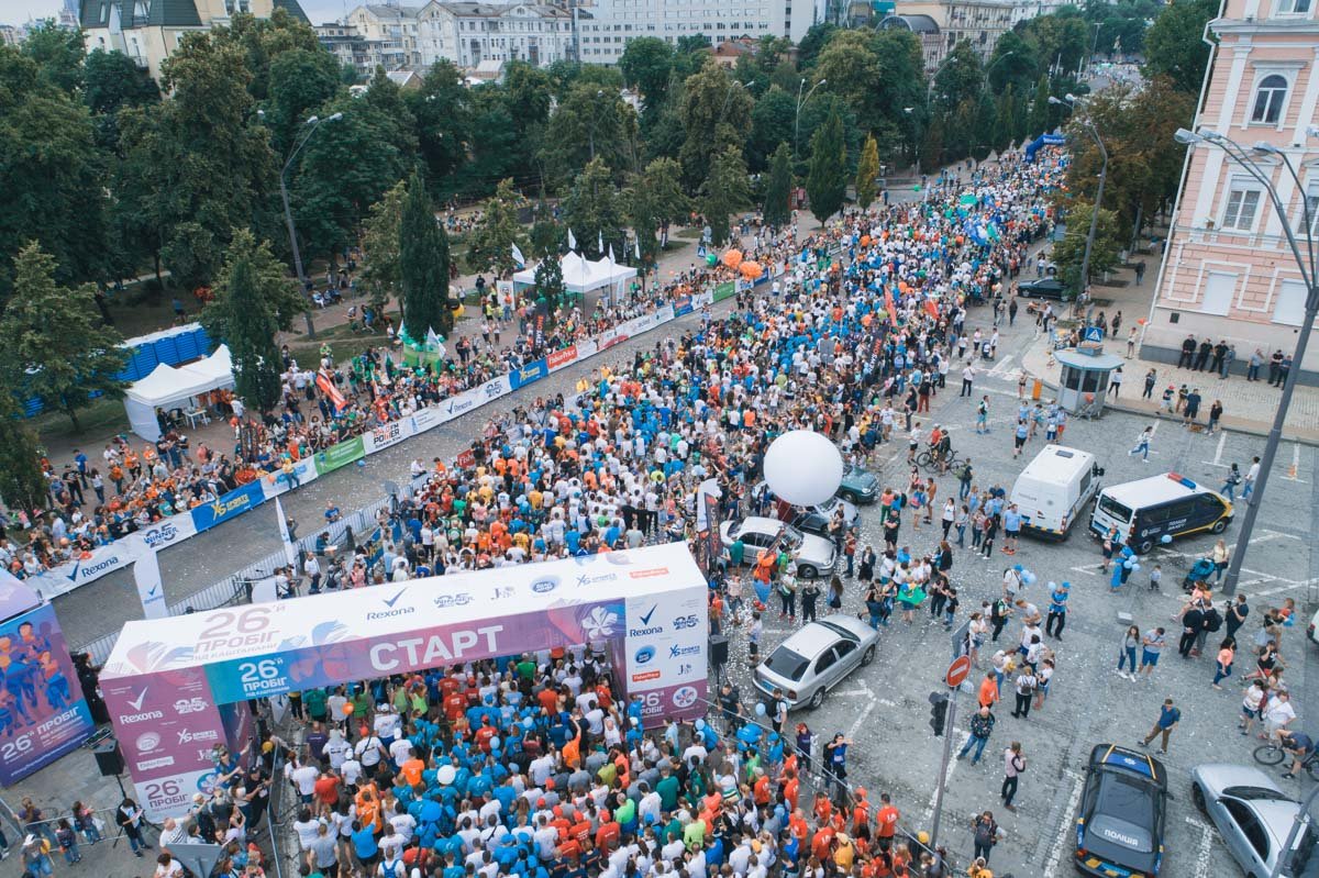 Тысячи людей, влюбленные в спорт, преодолевали дистанции