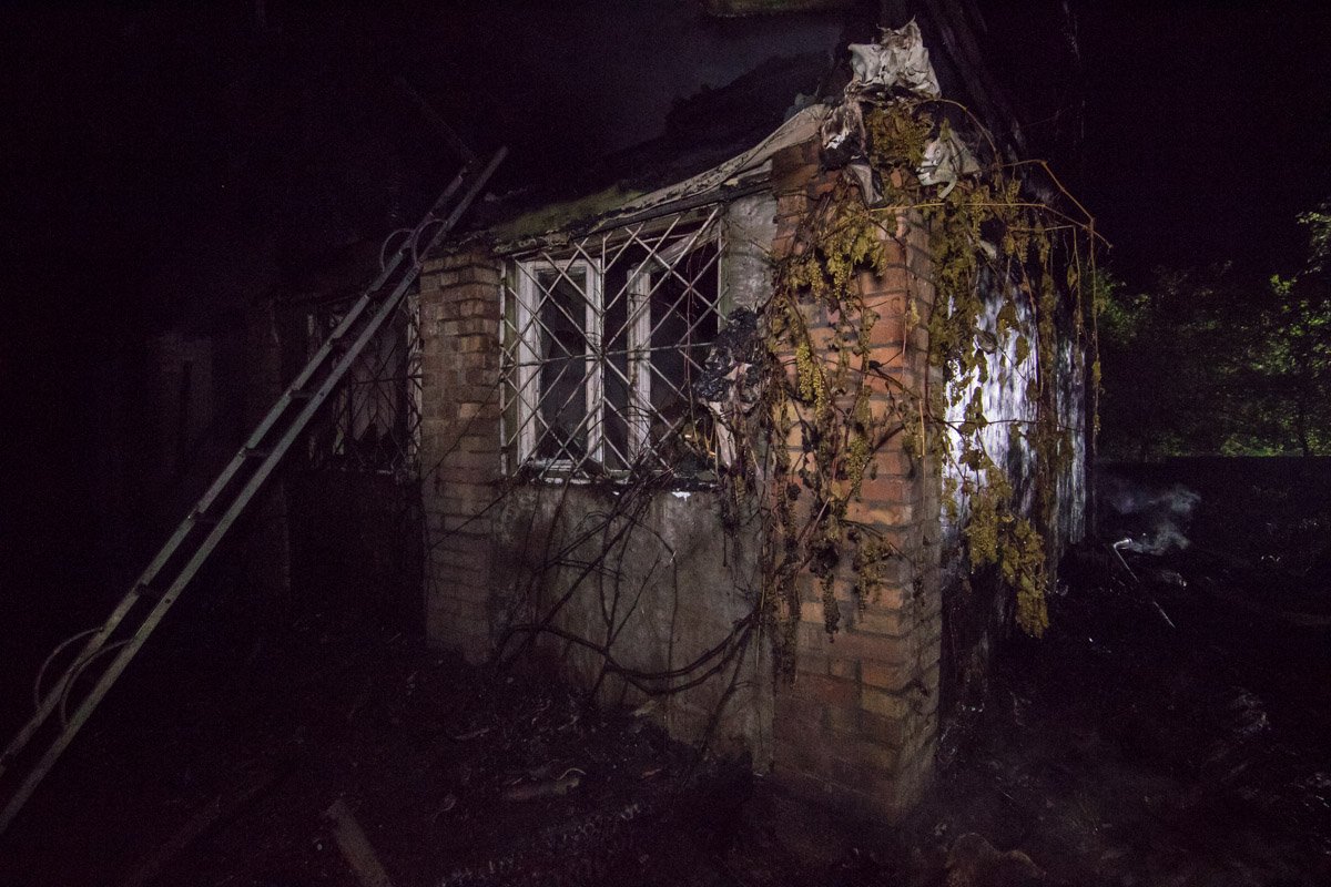 Остались только стены Остались только стены