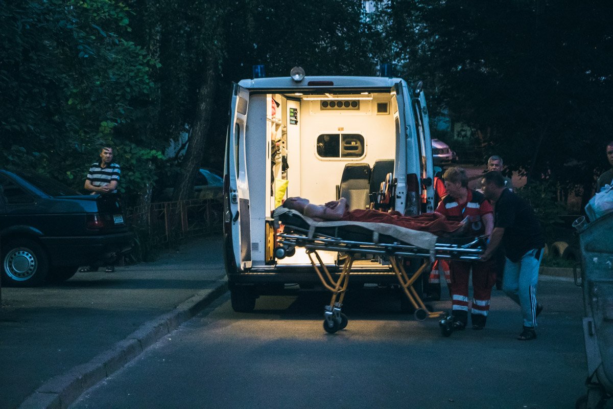 Молодой парень на кануне инцидента распивал спиртные напитки