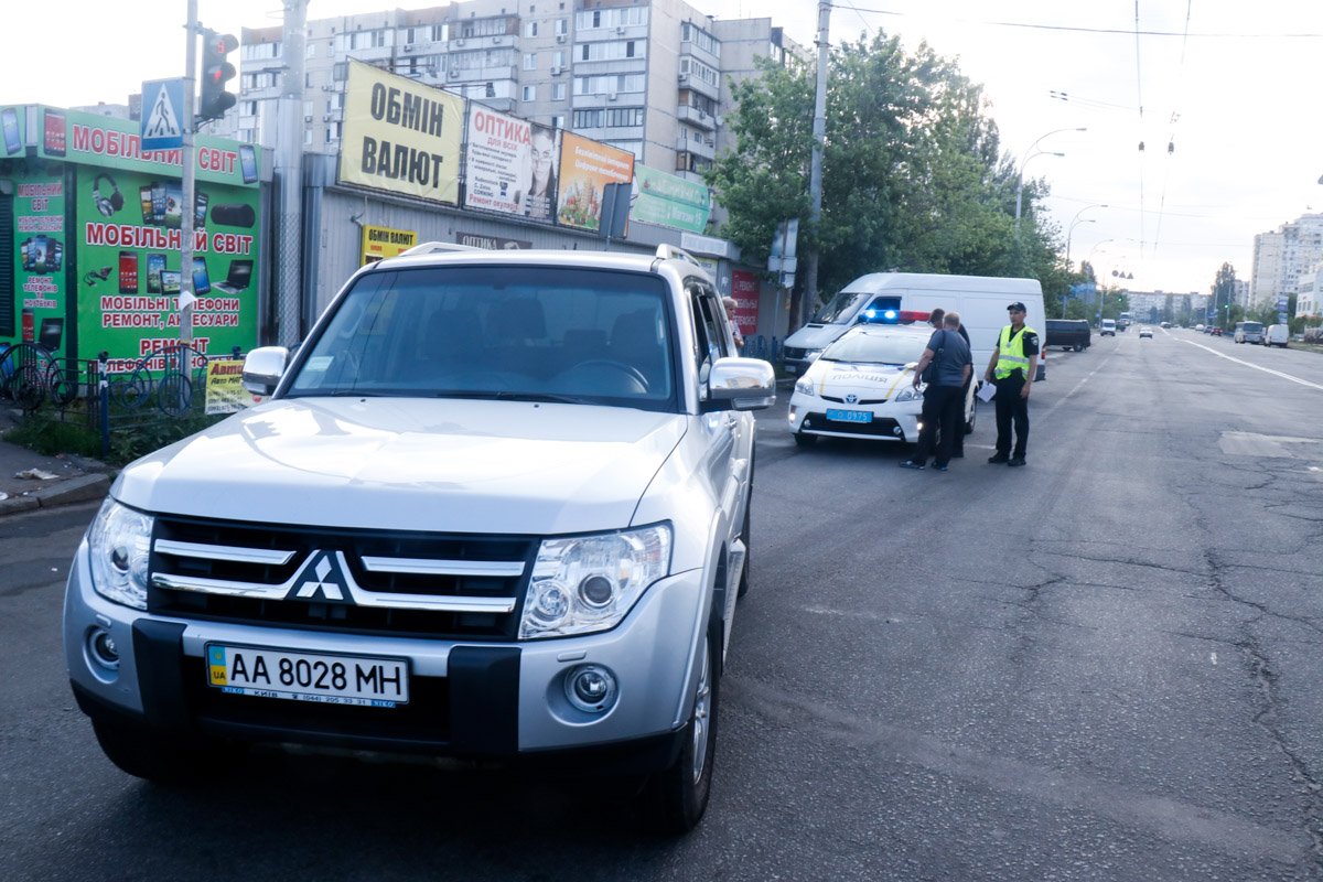 Авария произошла на регулируемом пешеходном переходе