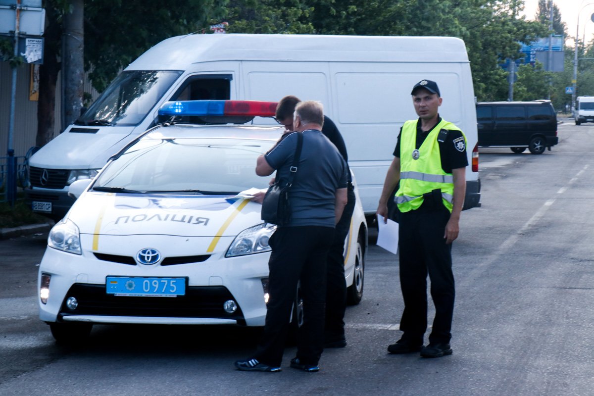 На месте работала патрульная полиция