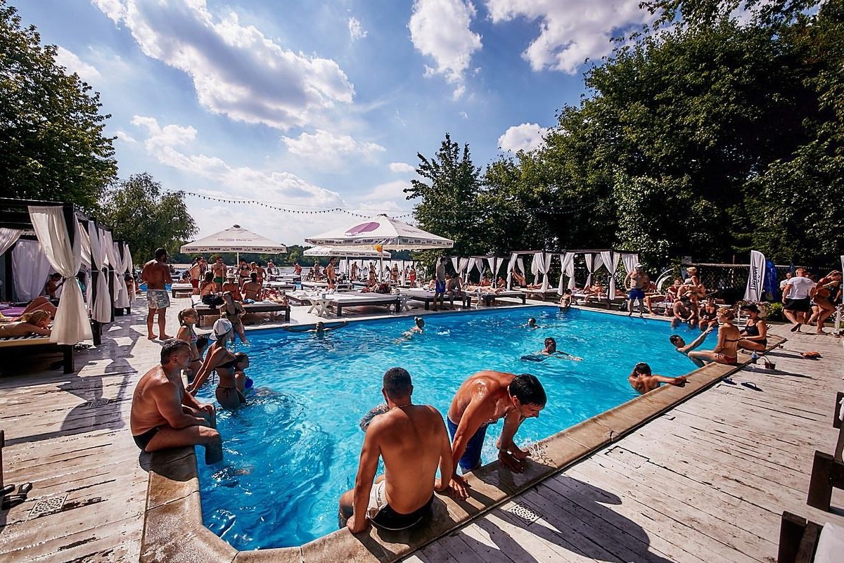 Пляжный клубный комплекс BoraBoraBeachClub