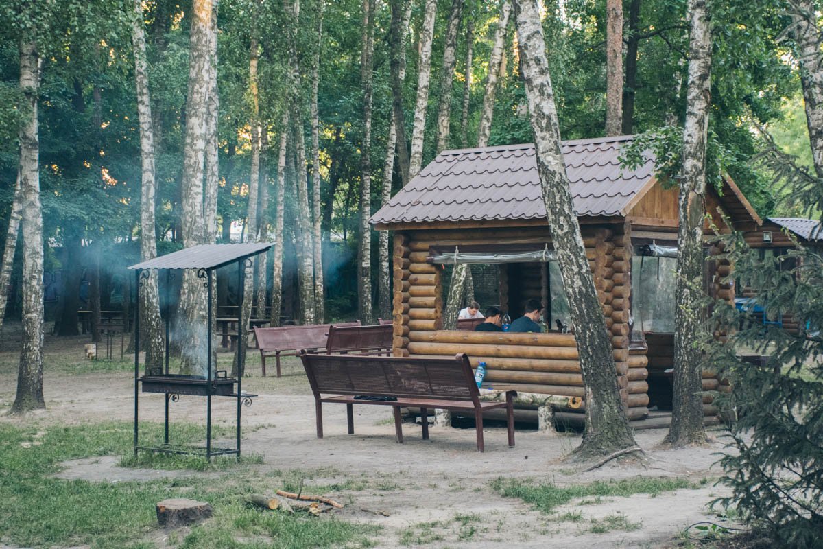 Работают кафе и киоски