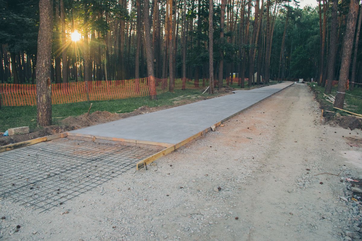 Некоторые дорожки уже почти закончены