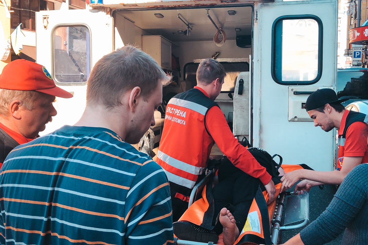 Женщине около 50 лет