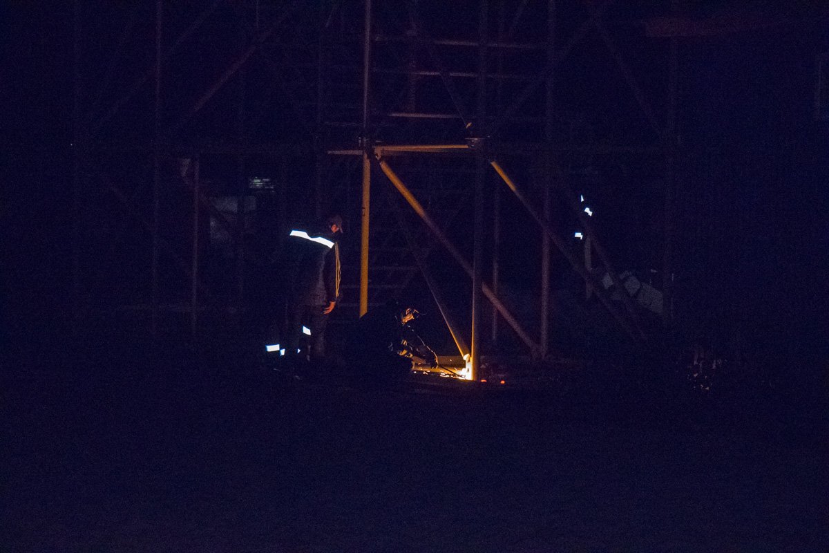 Коммунальщики работу не прекращали до утра Коммунальщики работу не прекращали до утра