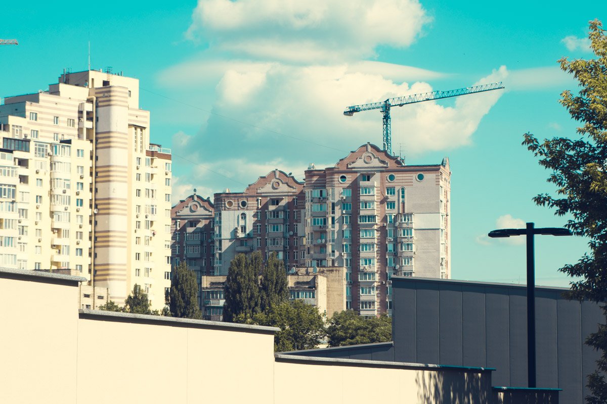 Стройка стоит