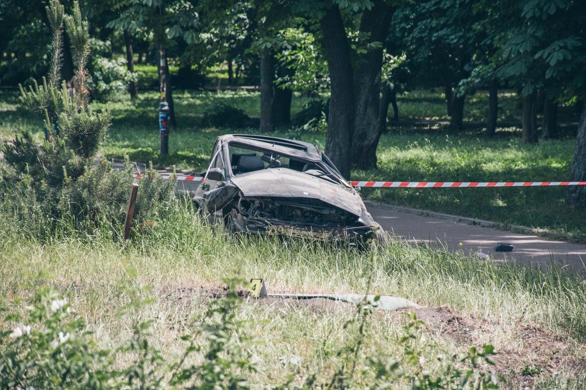В результате ДТП водителя BMW госпитализировали в реанимацию с множественными травмами