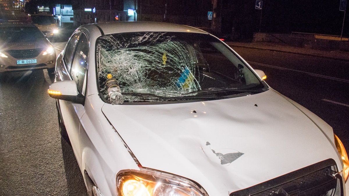 Нарушитель перебегал дорогу в неположенном месте, рядом с подземным переходом