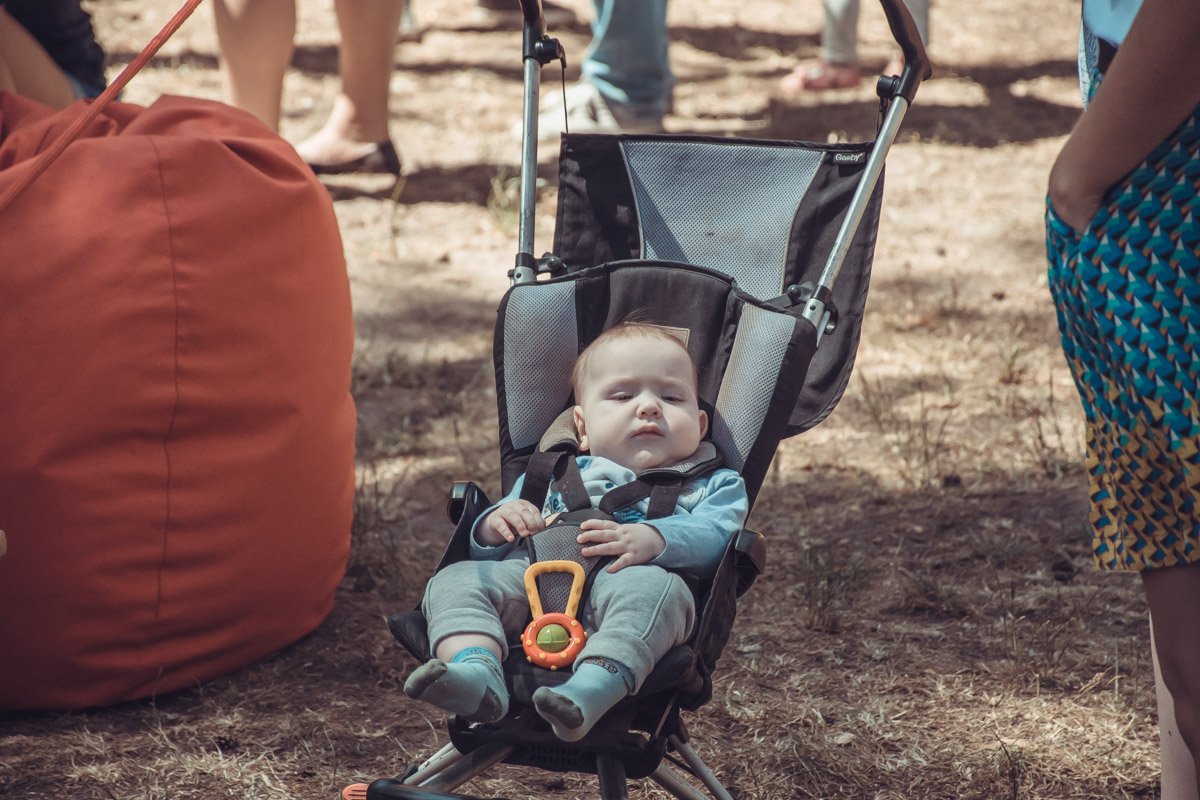 Наелся и отдыхает!