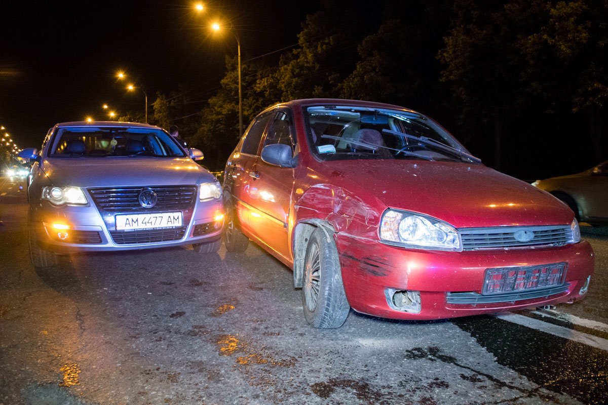 Lada ехала в сторону Демеевской площади Lada ехала в сторону Демеевской площади