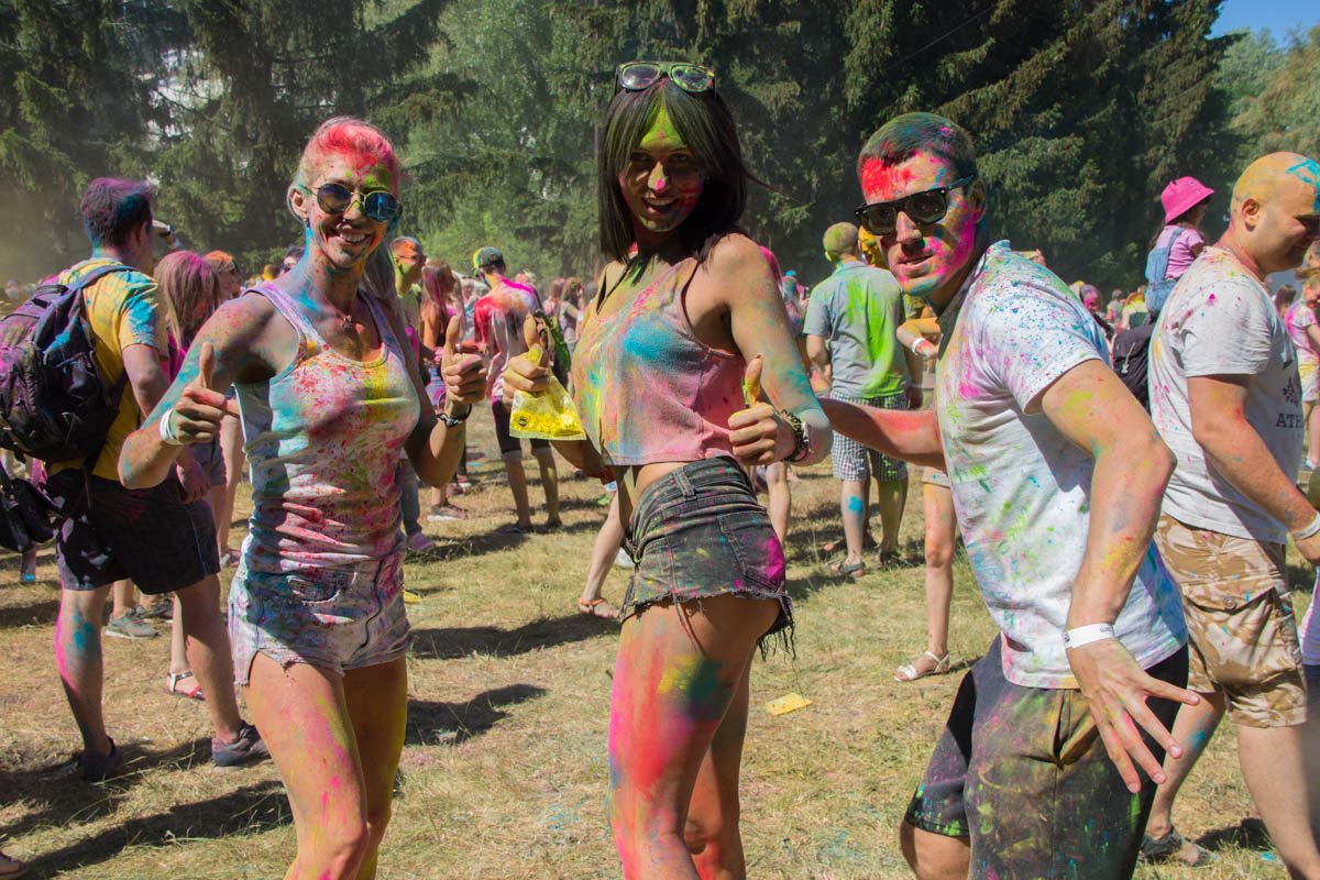 Обилие коротких шортиков многих не оставило равнодушными