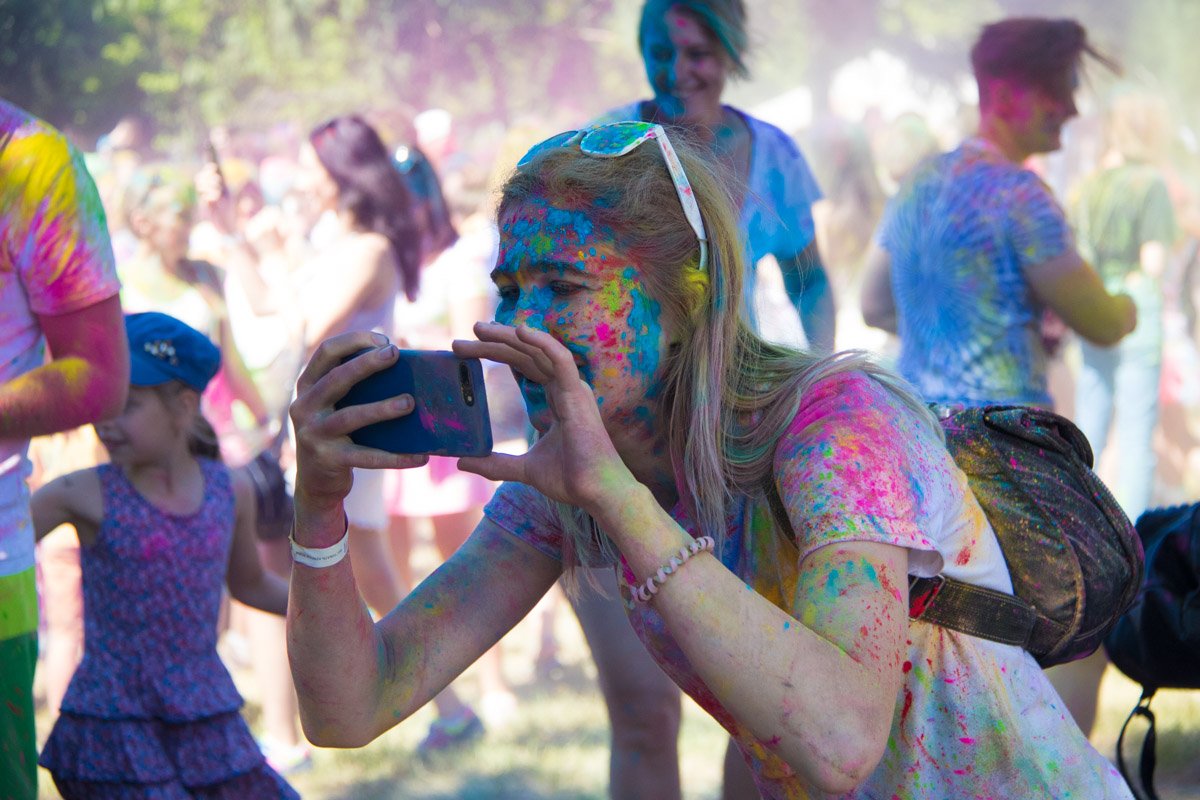 Телефонам тоже здорово досталось