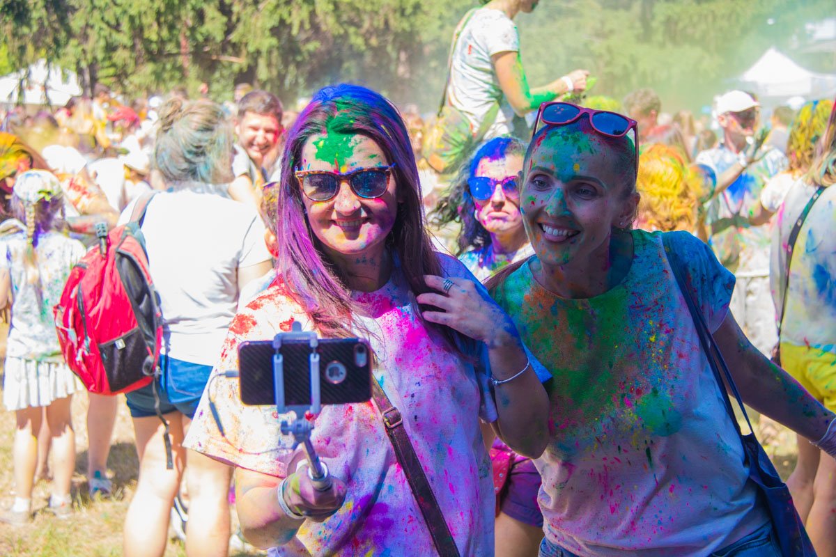 Интересно, в этих очках еще что-то видно