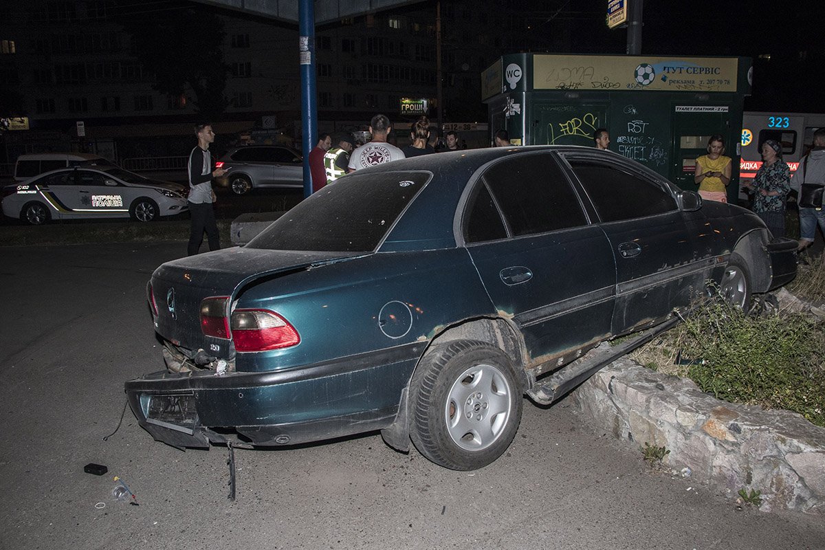 Водитель хотел скрыться с места ДТП