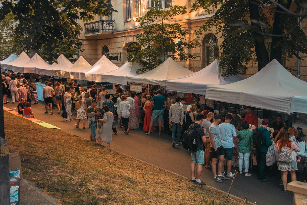 Желающих приобрести занятную вещицу немало