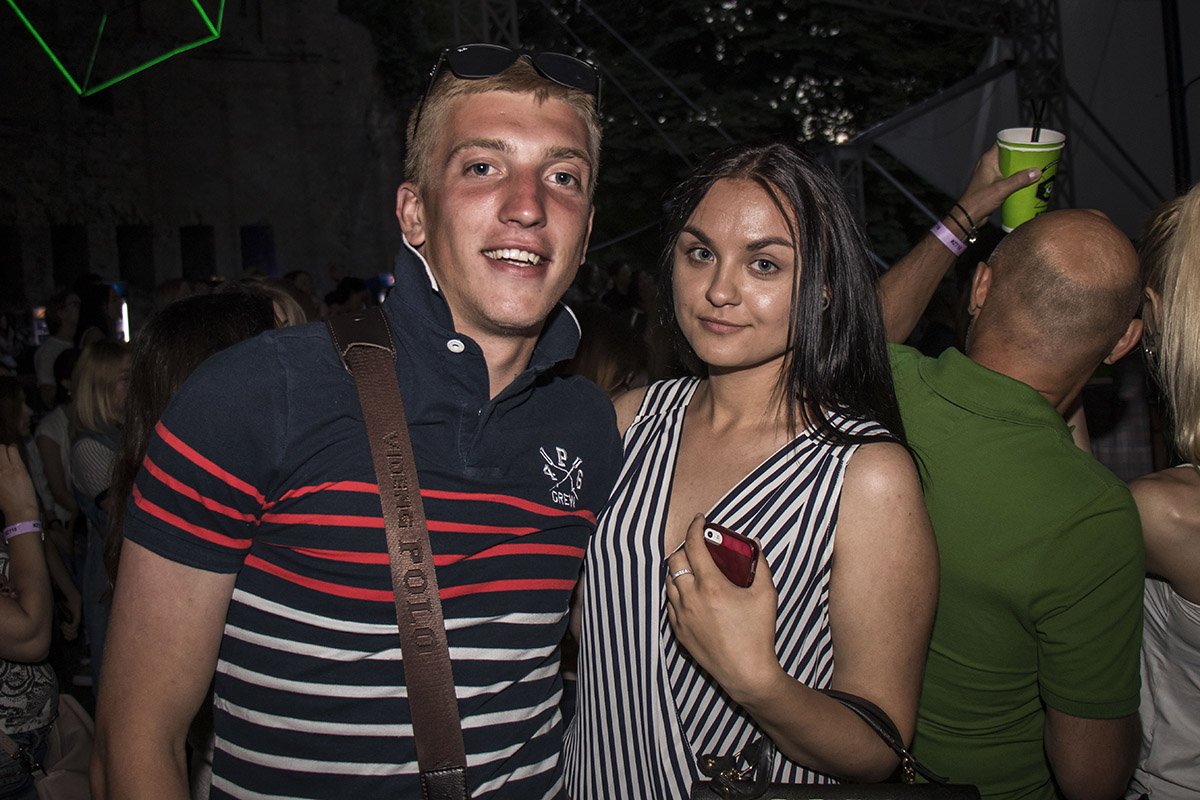 Киевляне и жители столицы удостоились первыми по завершению проекта "Холостяк" побывать на его сольном концерте Киевляне и жители столицы удостоились первыми по завершению проекта "Холостяк" побывать на его сольном концерте