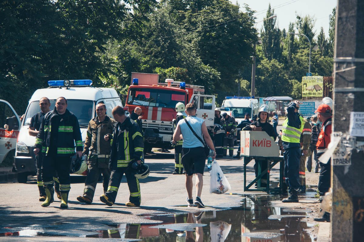 Задействованы были 10 единиц спецтехники 