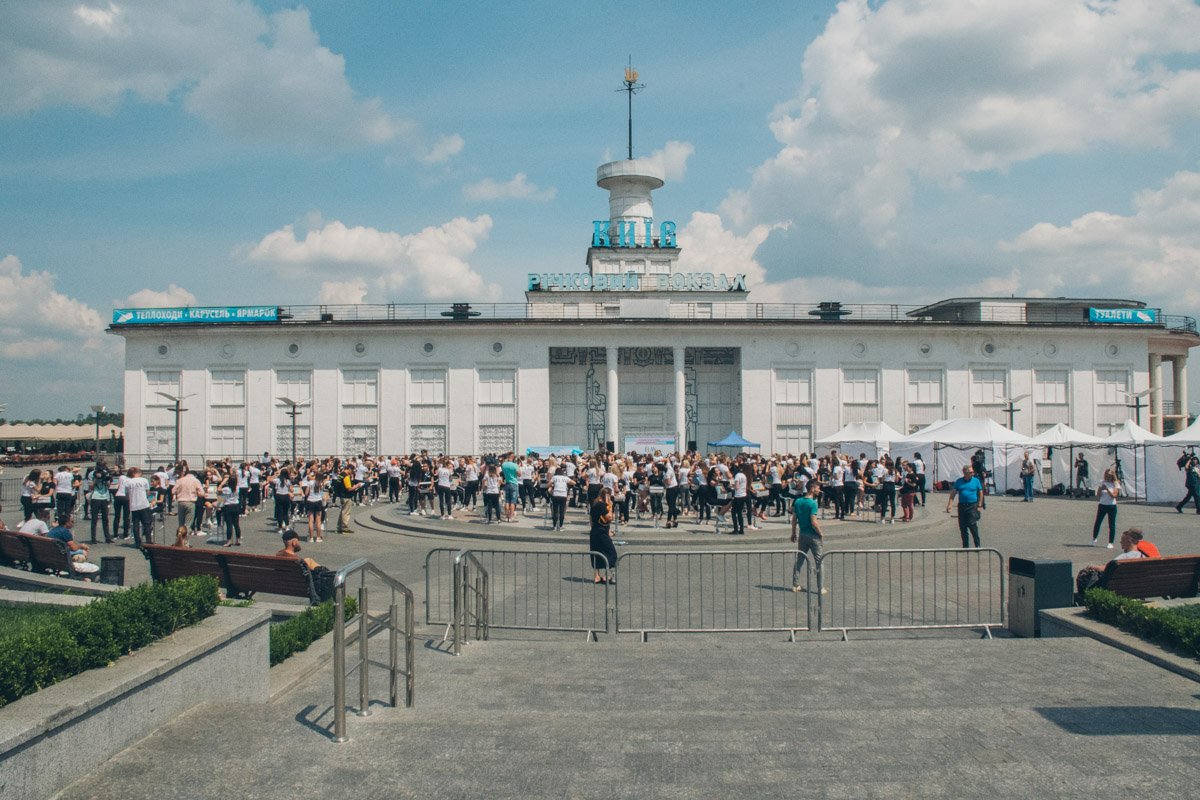 Мода на брови достигла рекордных масштабов