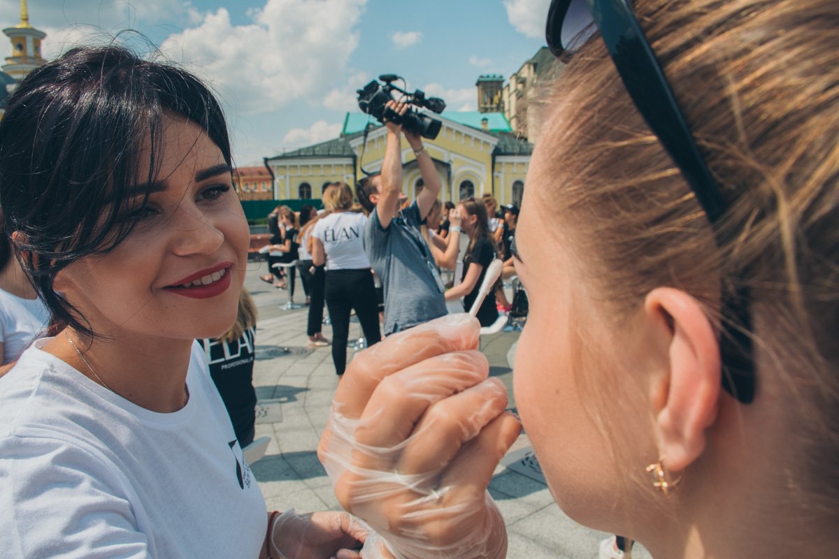 Важно не переборщить, иначе по столице будет ходить новая Фрида Кало