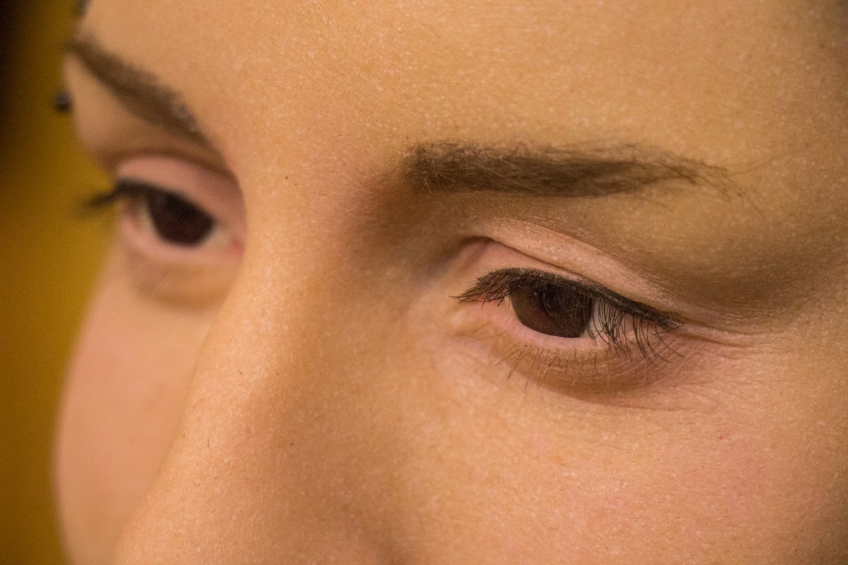 На коже фигур можно даже рассмотреть поры и морщинки